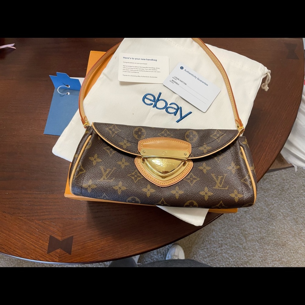 Authentic Louis Vuitton Beverly Pochette